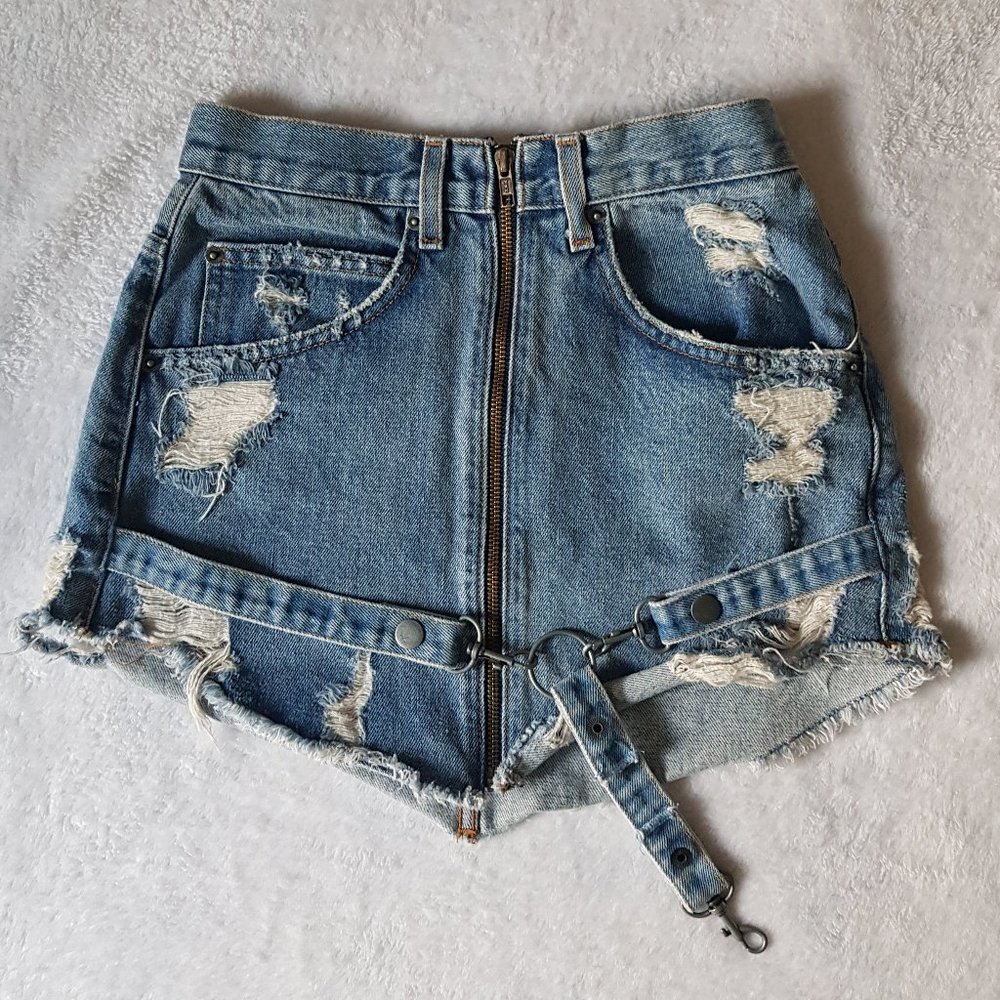 Carmar Denim Skirt with front zipper size 25